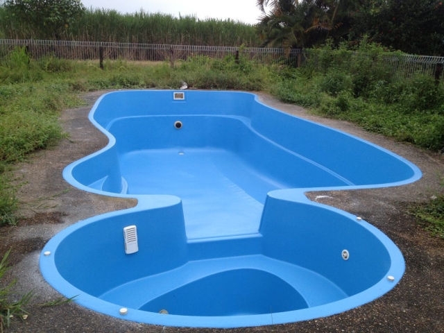 fibreglass swimming pool resurfacing